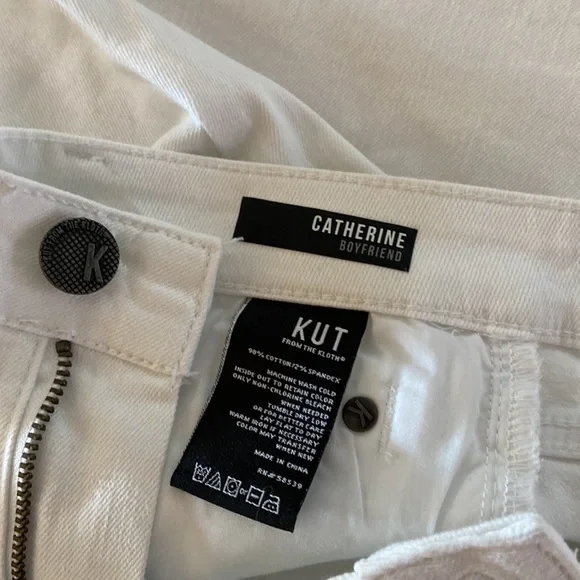 Kut from the Kloth Catherine Jeans - Picture 2 of 4